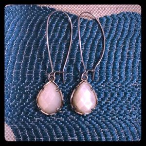 Brand NEW Kendra Scott Pearl Drop Earrings!
